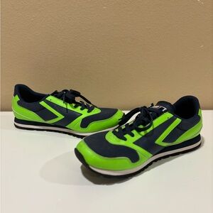 Vintage Brooks Running Men’s Shoes